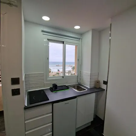شقة Estudio Recien Reformado En 1 Linea Playa *