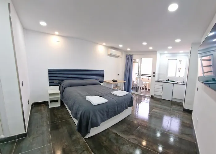 Estudio Recien Reformado En 1 Linea Playa